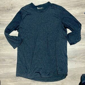 Under armour women’s large